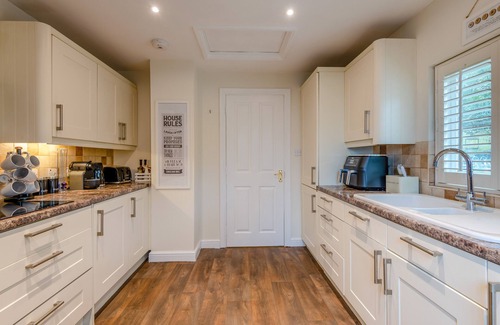 Ashford House | Autumn Barn Annexe - One Bedroom House, Sleeps 2