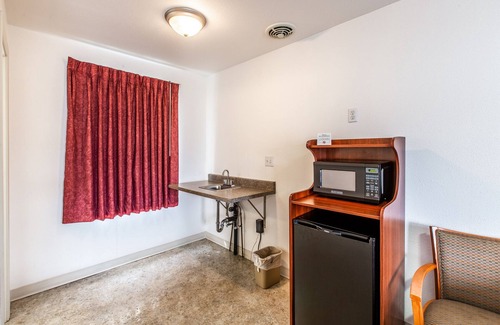 West Eugene Hotel | Autzen Inn