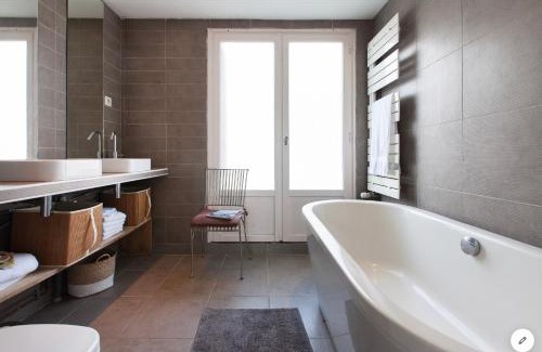 Concarneau Apartment | Aux 4 Sardines T2 56m2