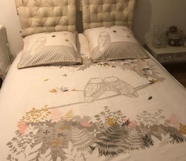 Les Avenieres-Veyrins-Thuellin Bed & Breakfast | AUX BOIS de CERF
