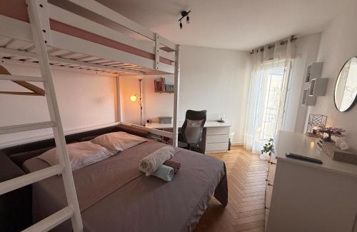 Saint-Julien-en-Genevois House | Aux portes de Genève - Chambre Individuelle