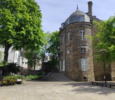 Saint-Brieuc Bed & Breakfast | Aux Trois Palmiers