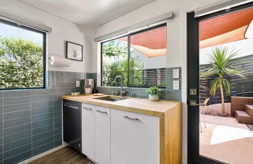 Mission Hills Apartment | Available Again-Private Garden-Close To All