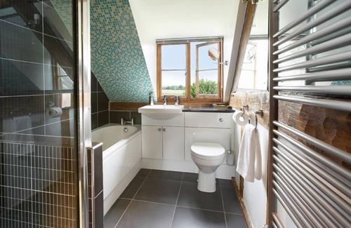Westhide Cottage | Available for less than £400, Pool Head Cottage is a cosy getaway located in Herefordshire. Close to