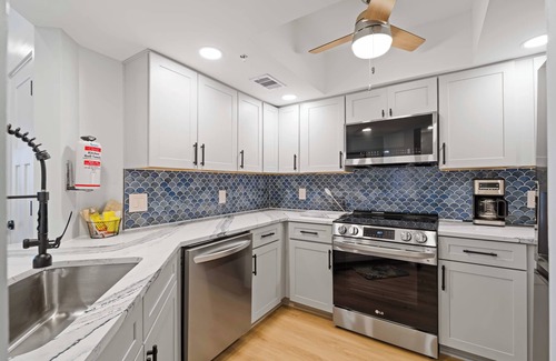 Palm Island Villa | Available for your Summer Vaca with a Personal Sauna! Gulf View Villa B3622A+