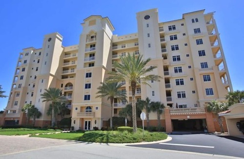 New Smyrna Beach Condo | Available Jan-Feb. Minorca Andros-Corner Unit-2 balconies-2610 ft- 3/3 plus Den