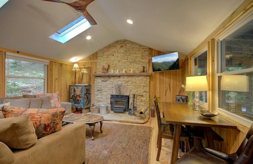 Asheville House | Available Now Bear Naked Mountain Top home near DT Asheville