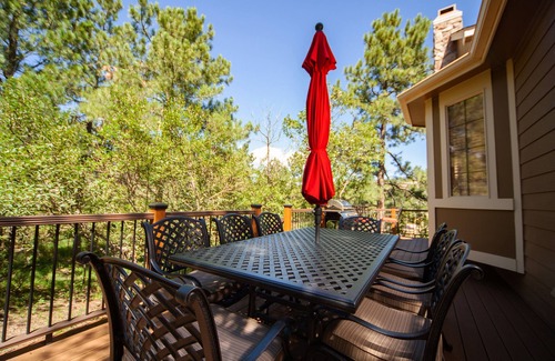 Briargate House | Available Thanksgiving week Secret Bunkbed Room for the kids! Dog Friendly!