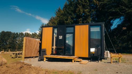 Mackenzie Country House | Avalanche Creek Cabin