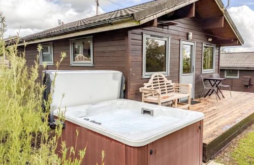 Brazzacott Cabin | Avallon Lodges