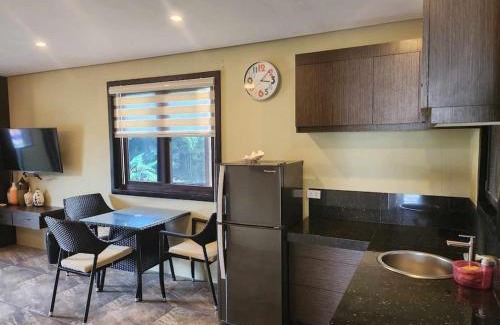 Manoc-Manoc Villa | Avana Hills Boracay Residence Suite