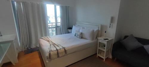 Makati Apartment | Aveline Suites Aesthetic Skydeck View ACQUA Private Residences near Rockwell Makati