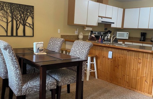 Downtown Leavenworth Condo | Aventyr Hus condon