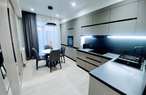 Riscani Apartment | AVENUE APARTMENTS-Hermes
