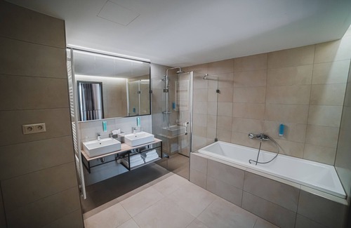 Plzen Hotel | Avenue Pallova 28