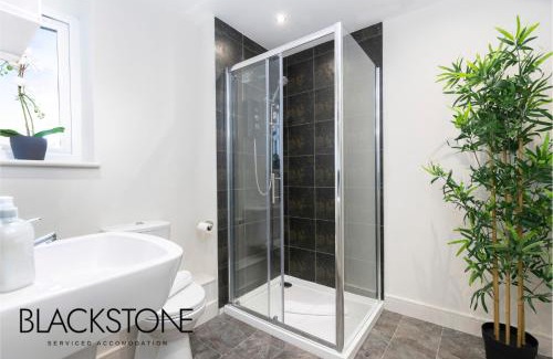 Darlington Apartment | Avery House 4 - One Bedroom with Outdoor Terrace