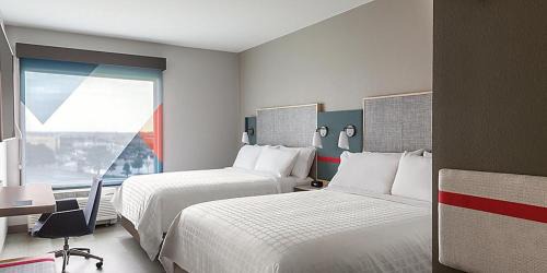 Fayetteville Hotel | avid hotel Fayetteville West