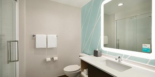Fayetteville Hotel | avid hotel Fayetteville West
