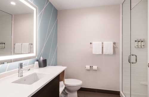 Vaughan Hotel | avid hotel Toronto - Vaughan Southwest by IHG