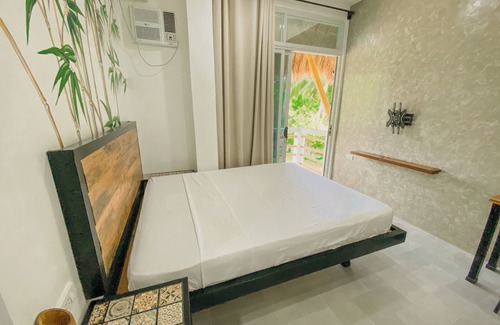 Santander Resort | Avila's Horizon Dive Resort Santander
