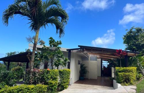 Tapere of Titikaveka House | Avocado Retreat