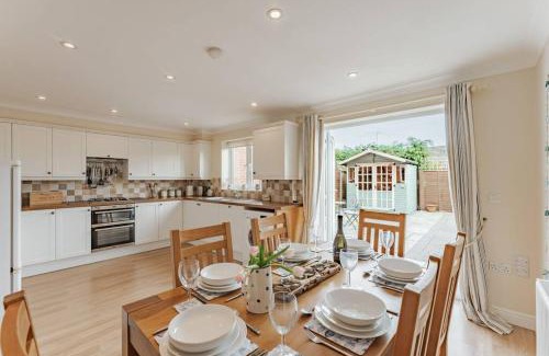 Snettisham House | Avocet Cottage - Norfolk Cottage Agency
