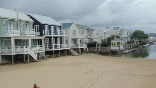 Hunter's Home House | Avocet Cottage