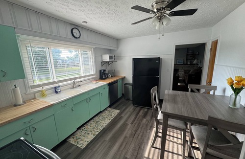 Avon Lake House | Avon Lake- The Lake House
