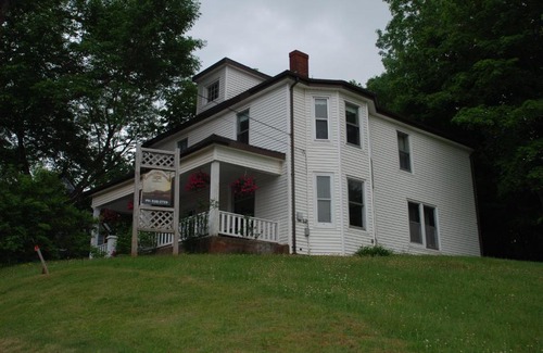Montague House | Awakenings Inn