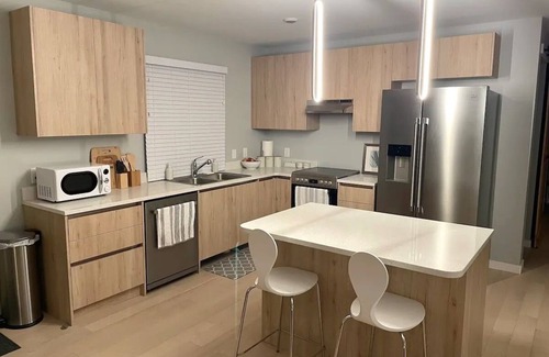 Champaign House | Award-Winning, Eco-Friendly Property
