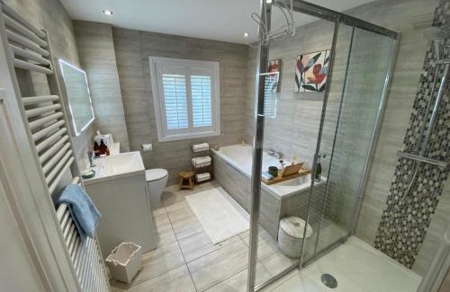 Alderley Edge House | Award Winning Elegant luxurious refurbished meticulous 3 Bed