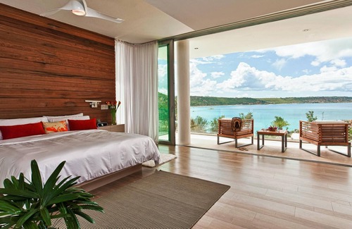 The Valley House | Award Winning Ocean Front Villa Estate