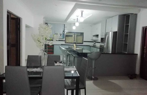 Lusaka House | Away from home 5 mins from Tiffany's and 45 mins from chita lodge