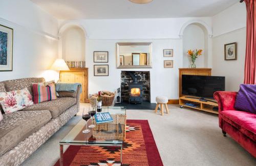 New Quay House | Awelfryn