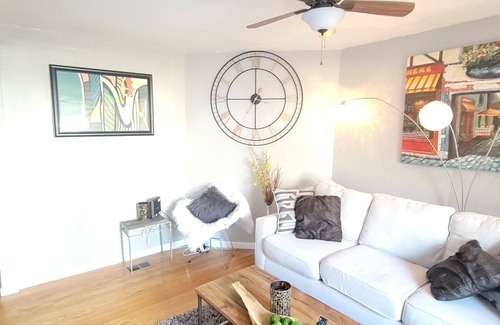 Shelby Park Apartment | Awesome 2 bedroom in Shelby Park!