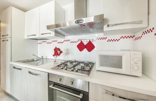 Porto Alabe Apartment | Awesome apartment in Porto Alabe OR