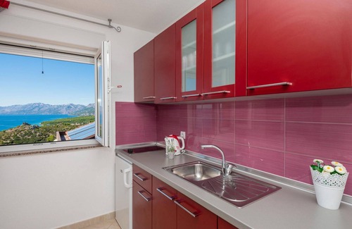 Bratus Apartment | Awesome apartment in Krvavica