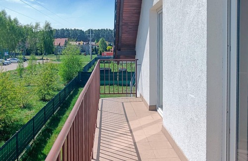 Otyn Apartment | Awesome apartment in Modrzyca with WiFi