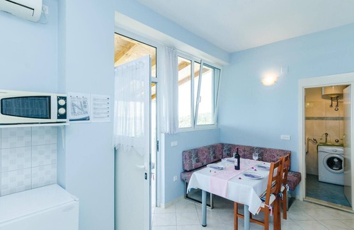 Orasac Apartment | Awesome apartment in Orasac