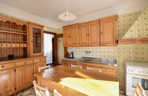 Recco Apartment | Awesome apartment in Recco with WiFi