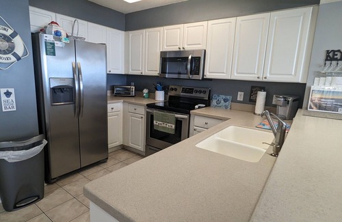 Windy Hill Condo | AWESOME Beachfront Condo; Clean, Smart; Lazy River, Hot Tub, Pools; Book Fast!