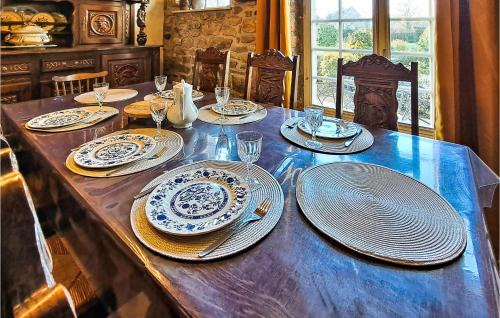 Saint-Brice-de-Landelles House | Awesome Home In Saint-Brice-De-Landell