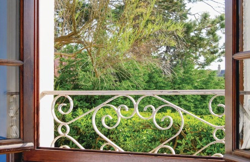 Hauteville-sur-Mer House | Awesome home in Hauteville-sur-Mer