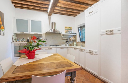 Ville di Corsano House | Awesome home in Ville di Corsano