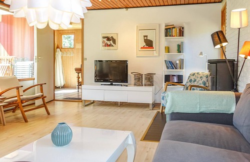 Oster Somarken House | Awesome home in Aakirkeby with kitchen