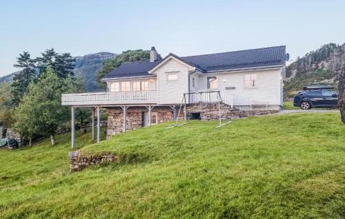 Gulen Municipality House | Awesome Home In Ånneland With Wifi