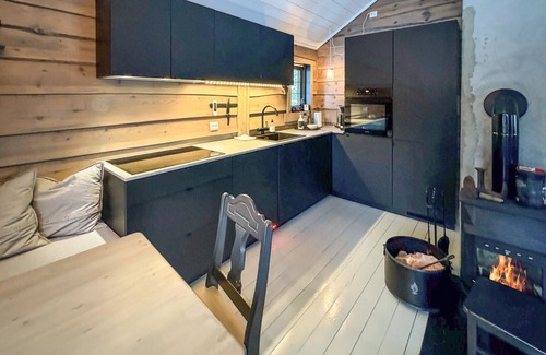 Ljosland House | Awesome home in åseral with WiFi
