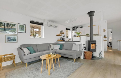Hvidbjerg Strand House | Awesome home in Børkop