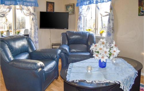 Tanum O House | Awesome Home In Bullaren With Wifi