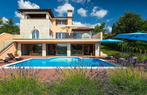 Buzet House | Awesome home in Buzet